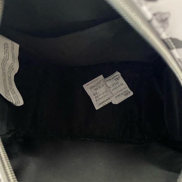 Loungefly Nightmare before Christmas Zero Graveyard mini backpack - Picture 8 of 10